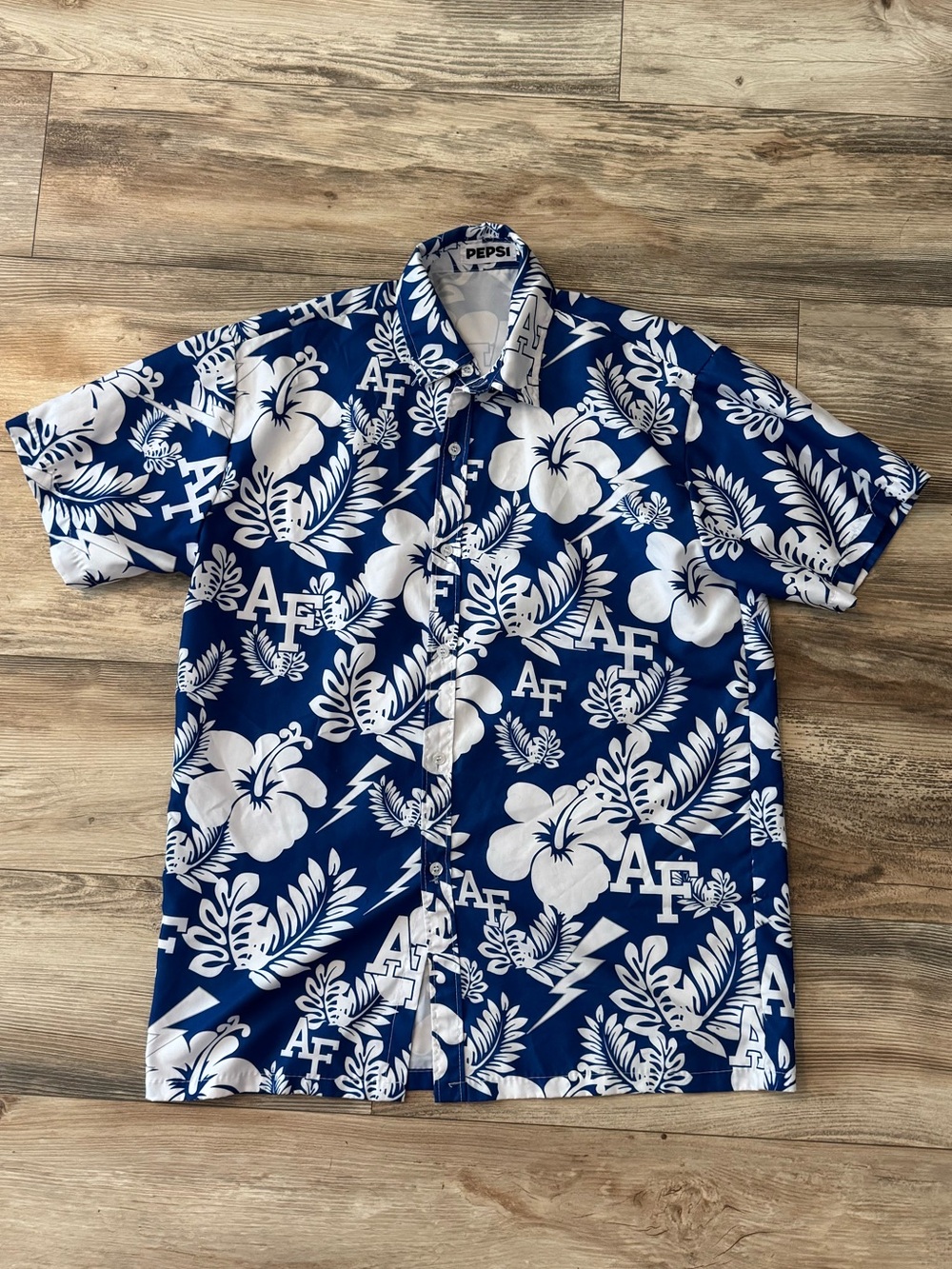 Air Force Falcons Hawaiian Button Down Shirt Large Co-brand Pepsi